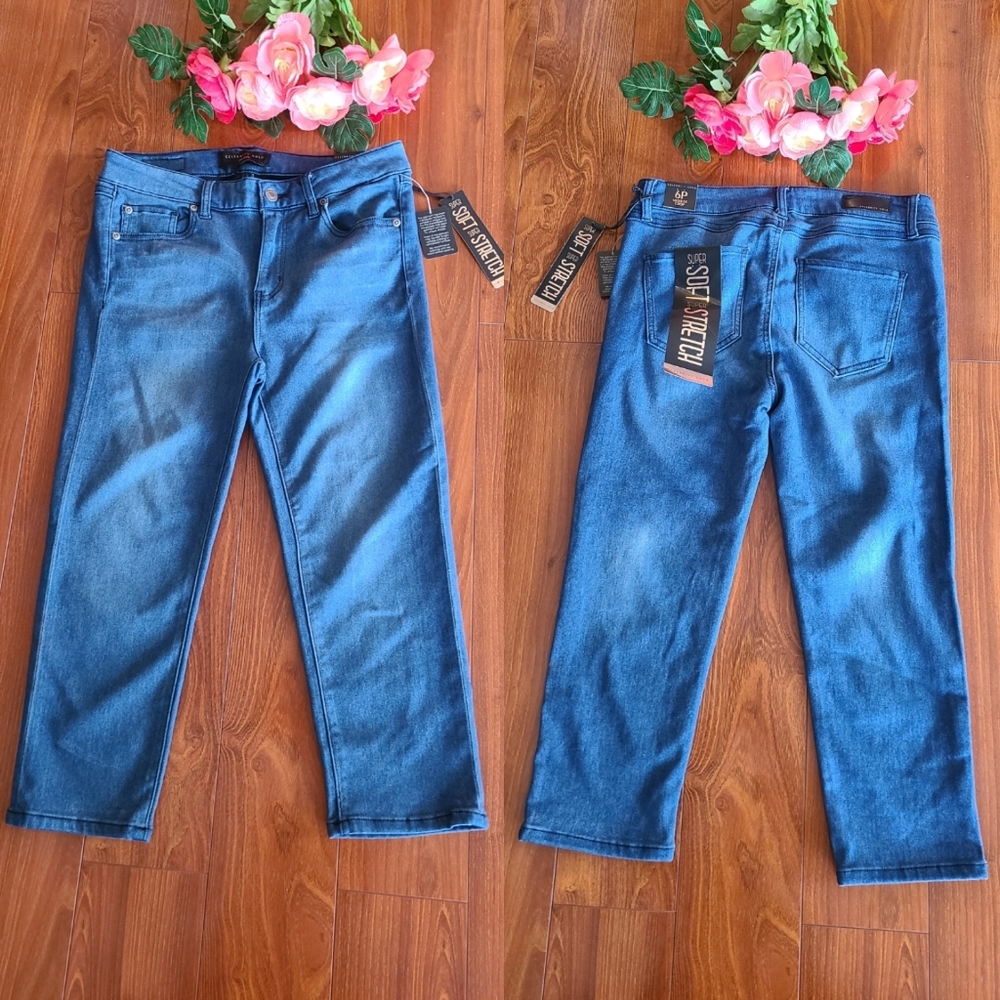 Celebrity Gold Petite Crop Midrise Jeans 6P